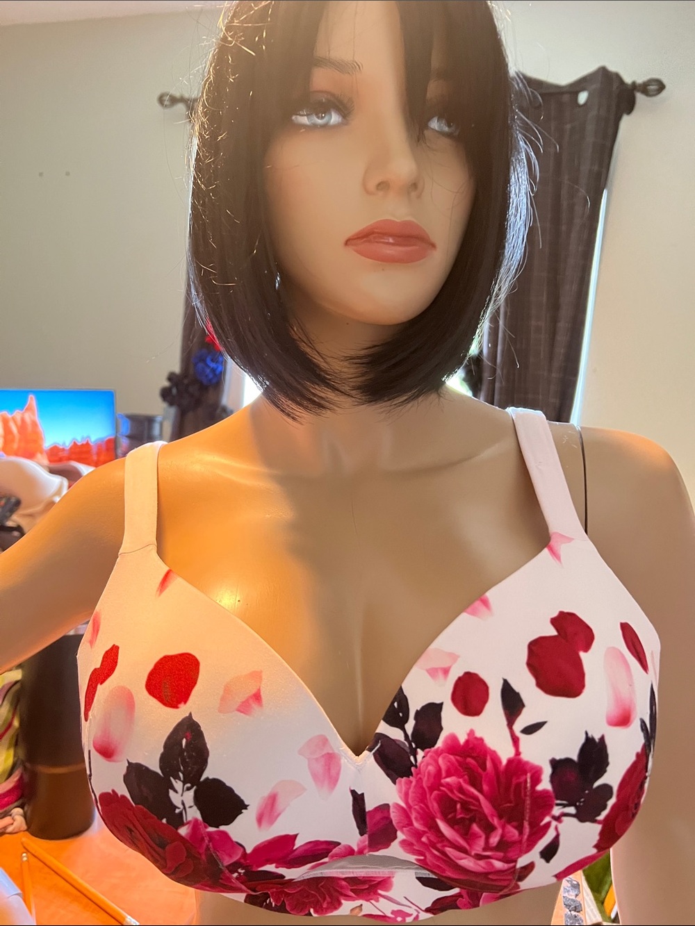 Like New Cacique Pink and Red Floral Bra S38D